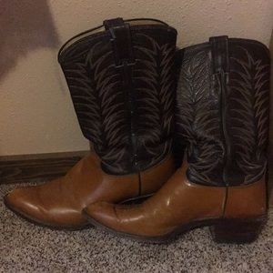 Men’s Justin Boots!